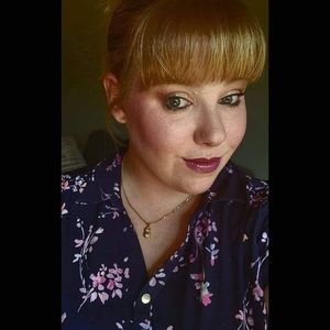 Meet your Posher, Abigail